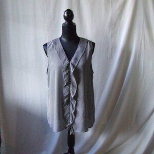 Banana Republic blouse sleeveless black white houndstooth shirt ruffle preppy